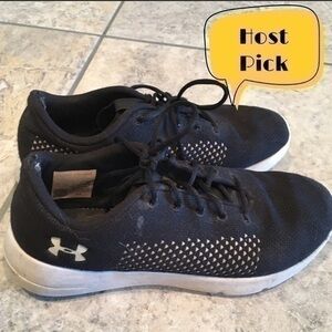 Women’s size 7 Under Armour shoes